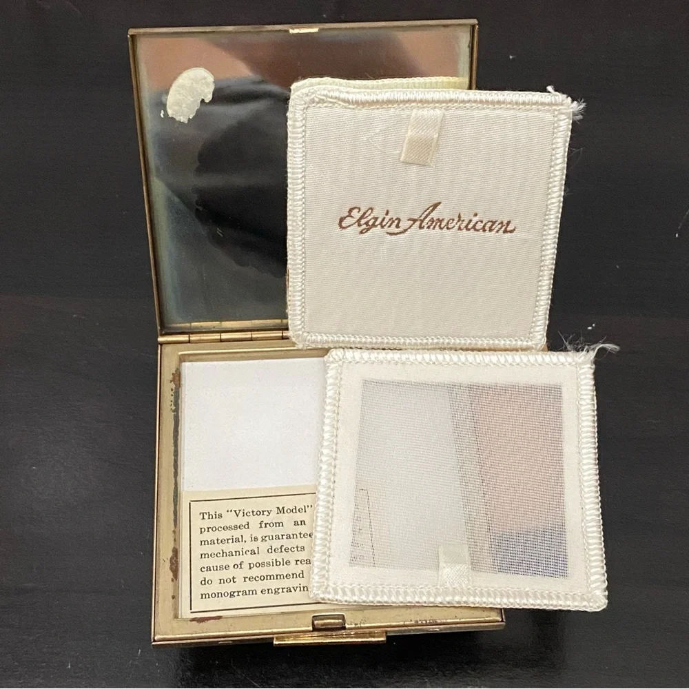 Vintage ELGIN American “Victory Model” Engraved Colored Leaves Compact Mirror